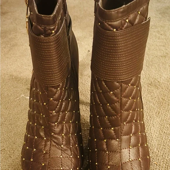 Brown and Gold Quilted Heeled Boots Size 8.5 NWOT - Picture 6 of 6